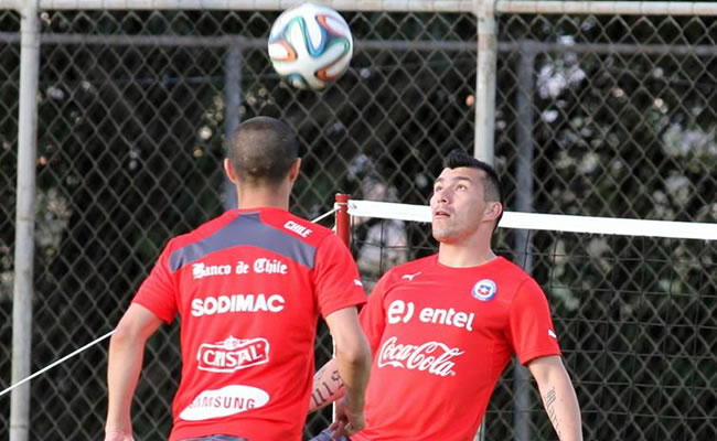 Chile entrena en Sao Paulo y Arturo Vidal apunta al banquillo contra Holanda. Foto: EFE