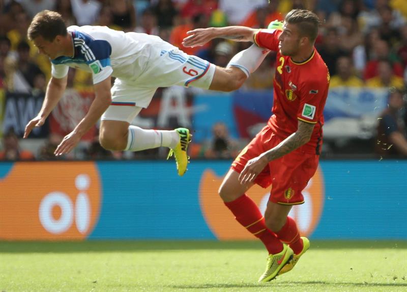 Bélgica venció 1-0 a Rusia con un gol de Divock Origi (88’) y pasó a octavos de final. Foto: EFE