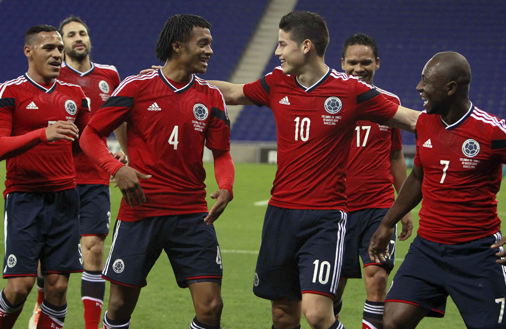 Colombia volverá a vestir de rojo veinticuatro años después en un Mundial. Foto: EFE
