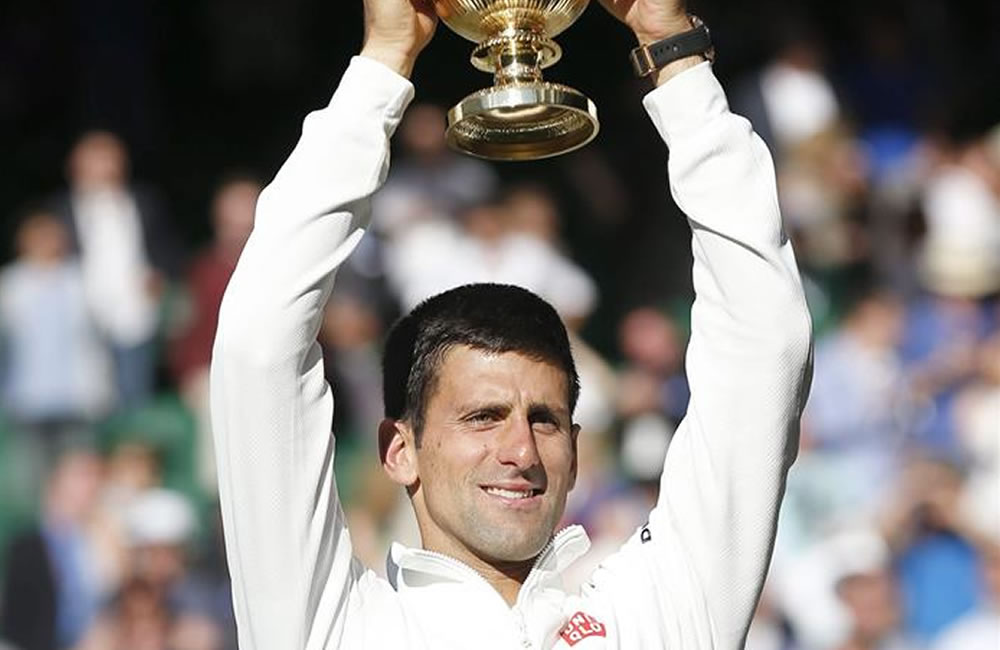 El serbio Novak Djkovic conquistó hoy su segundo Wimbledon. Foto: EFE