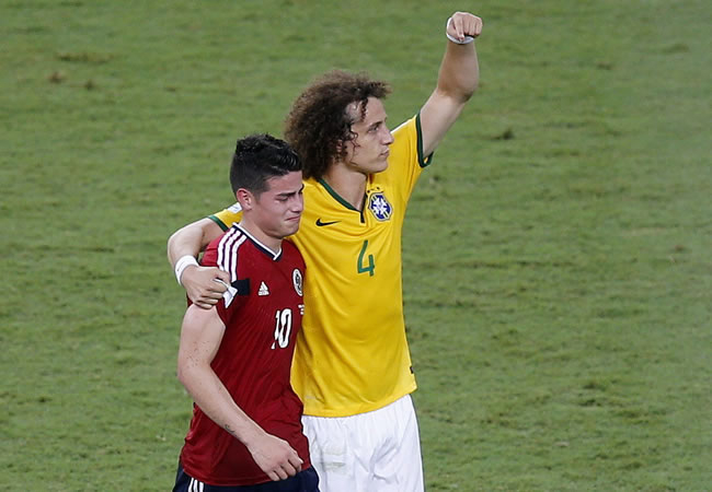El centrocampista colombiano James Rodríguez (i) y el defensa brasileño David Luiz (d). Archivo. Foto: EFE