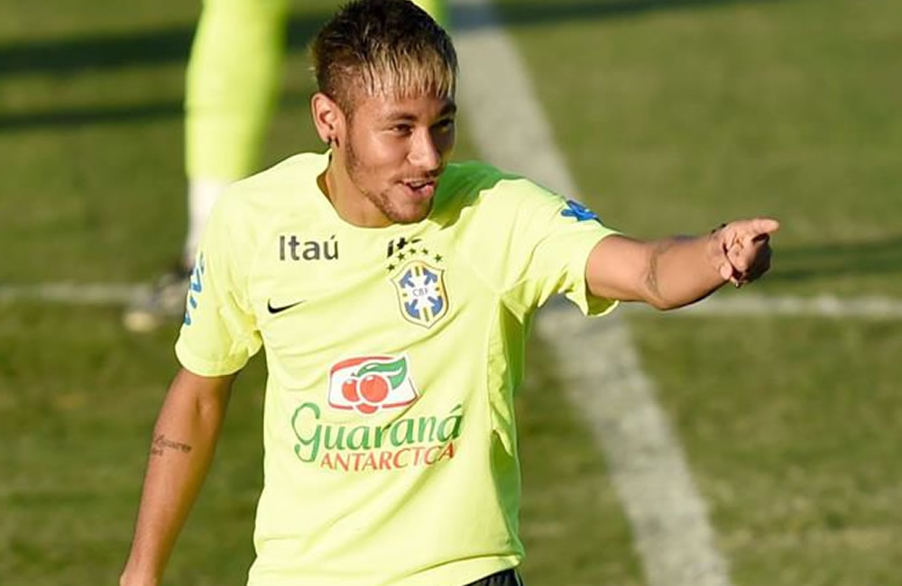 Neymar vuelve al centro de concentración de Brasil. Foto: EFE