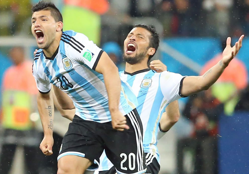 El delantero argentino Sergio "Kun" Agüero ponderó como positiva la presión del favoritismo que tiene Alemania. Foto: EFE