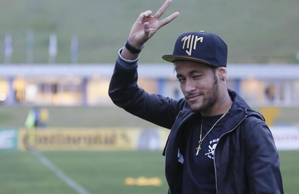 Ruz pide a Neymar los pagos del Barça por instalarse en España con su familia. Foto: EFE