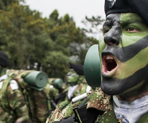 Gran desfile militar para celebrar 204 años de independencia