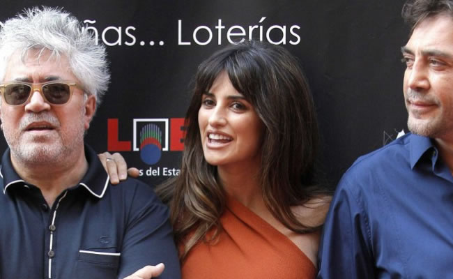 Pedro Almodóvar, Penélope Cruz y Javier Bardem. Foto: EFE