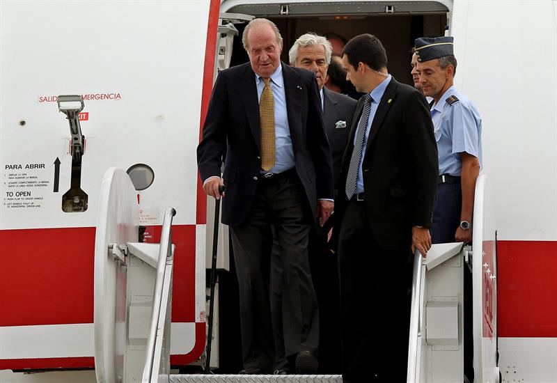 Llega de Rey Juan Carlos a la investidura del Presidente Juan Manuel Santos. Foto: EFE
