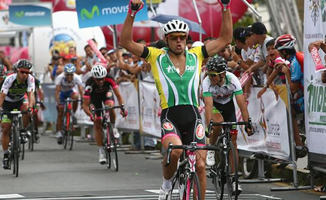 El ciclista Andrea Pasqualon se impuso en la séptima etapa del torneo. Foto: Twitter
