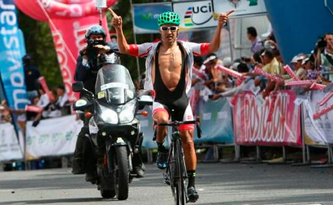 Felix Cárdenas gana etapa Reina de la Vuelta Colombia. Foto: Twitter