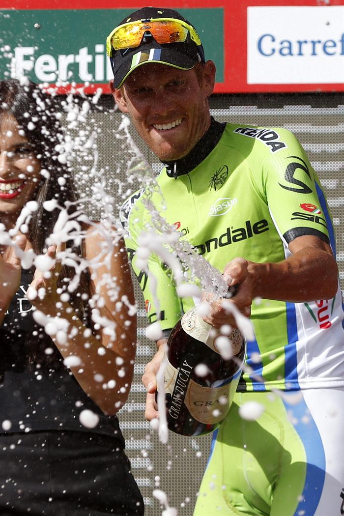 El ciclista italiano del equipo Cannondale, Alessandro De Marchi, se ha proclamado el vencedor de la séptima etapa. Foto: EFE