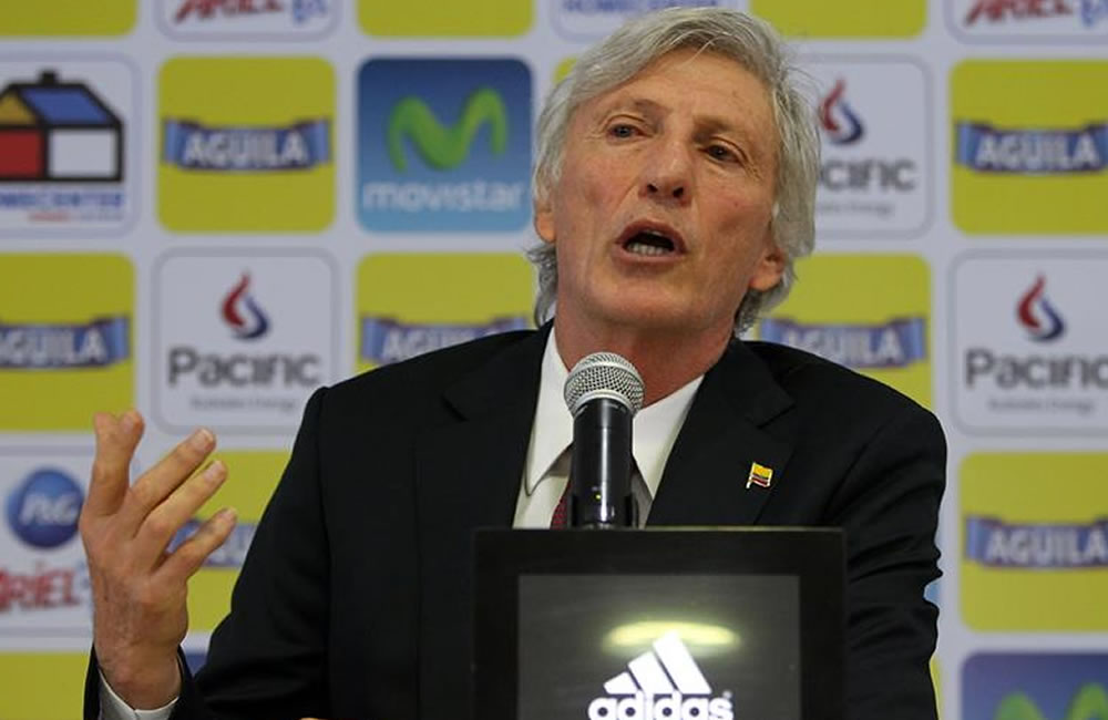 El director técnico de la selección colombiana de fútbol, José Pékerman. Foto: EFE