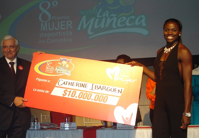 Caterine Ibargüen superó a 13 nominadas más. Foto: Interlatin