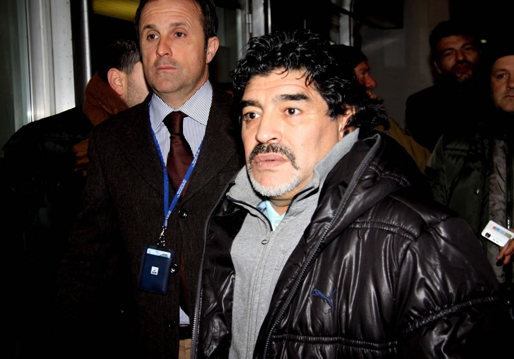 Diego Maradona regresa a Argentina porque su padre fue hospitalizado. Foto: EFE