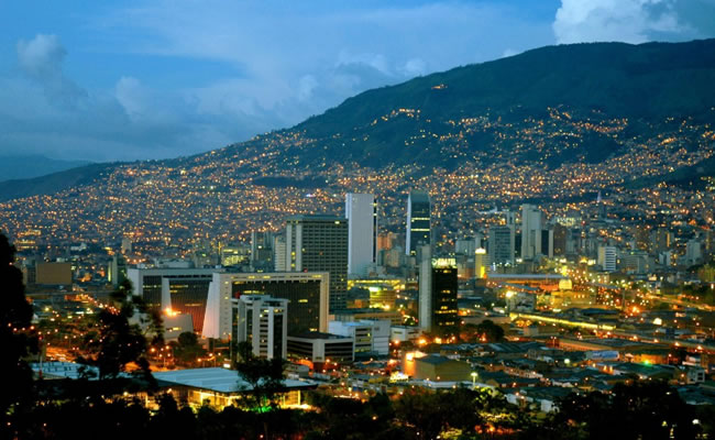 Medellín se lanza a la carrera espacial. Foto: EFE