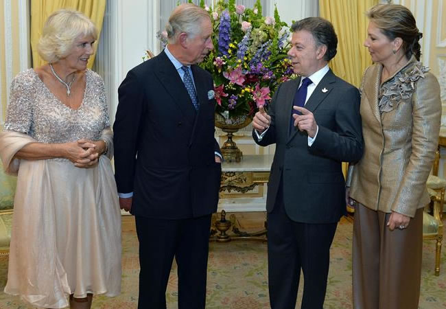 Presidente Juan Manuel Santos y el Príncipe Carlos. Foto: EFE
