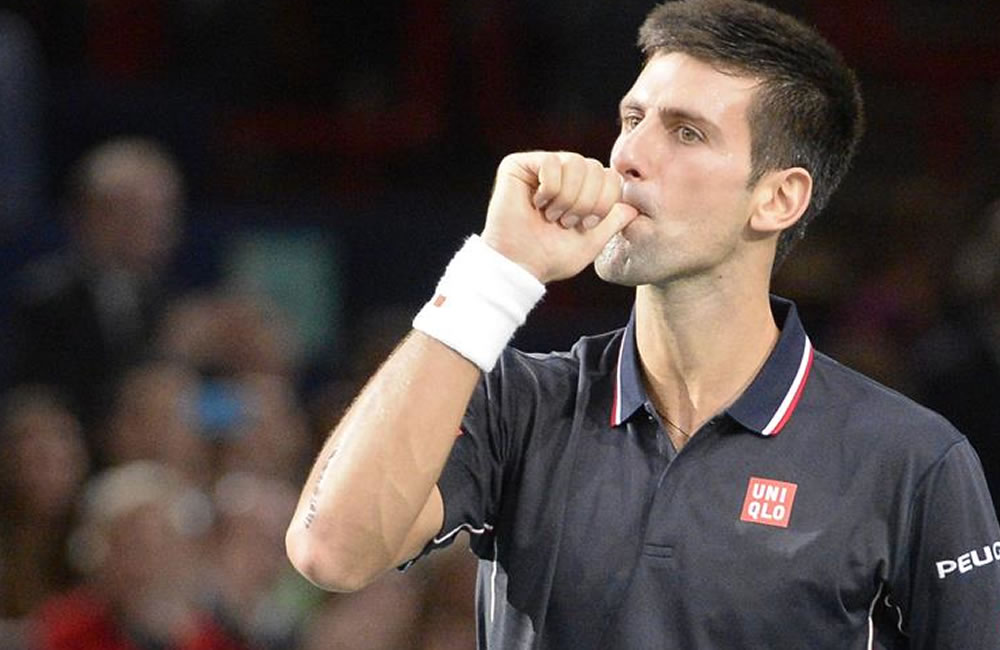 Djokovic da un paso firme para acabar la temporada como número uno. Foto: EFE