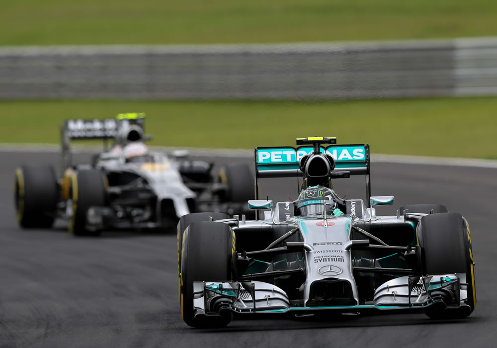 El piloto alemán de la escudería Mercedes, Nico Rosberg, en la sesión de clasificación para el Gran Premio de Brasil. Foto: EFE