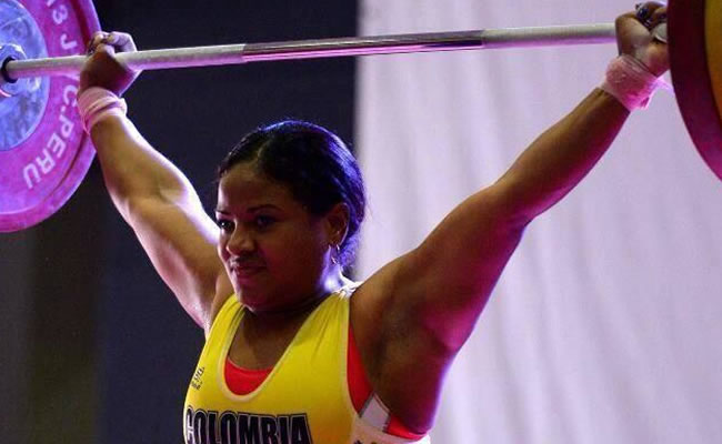 Yenny Álvarez, bronce en arrancada de hasta 58 kilos. Foto: Twitter