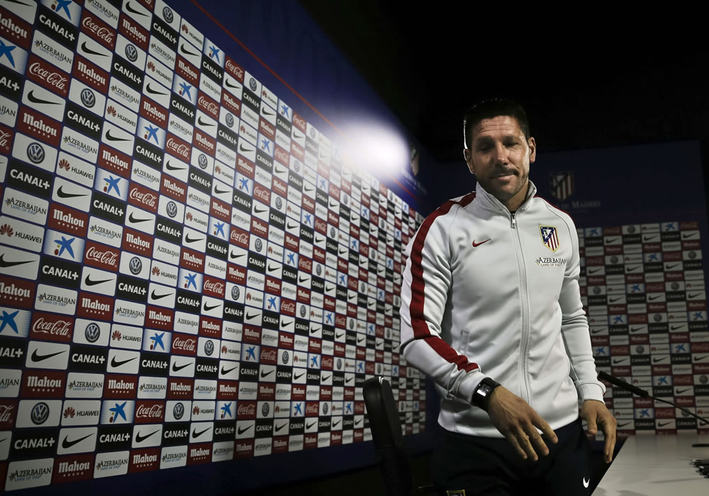 El técnico del Atlético de Madrid, el argentino Diego Pablo Simeone, durante una rueda de prensa. Foto: EFE
