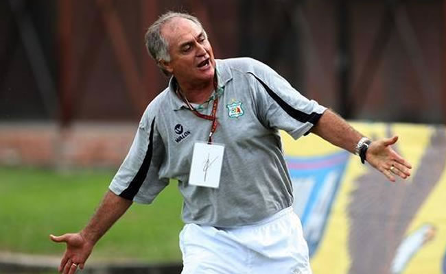El entrenador colombiano Fernando 'Pecoso' Castro. Foto: Twitter