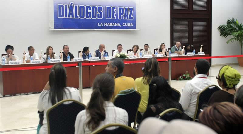 Último grupo de víctimas del conflicto en la Habana. Foto: EFE