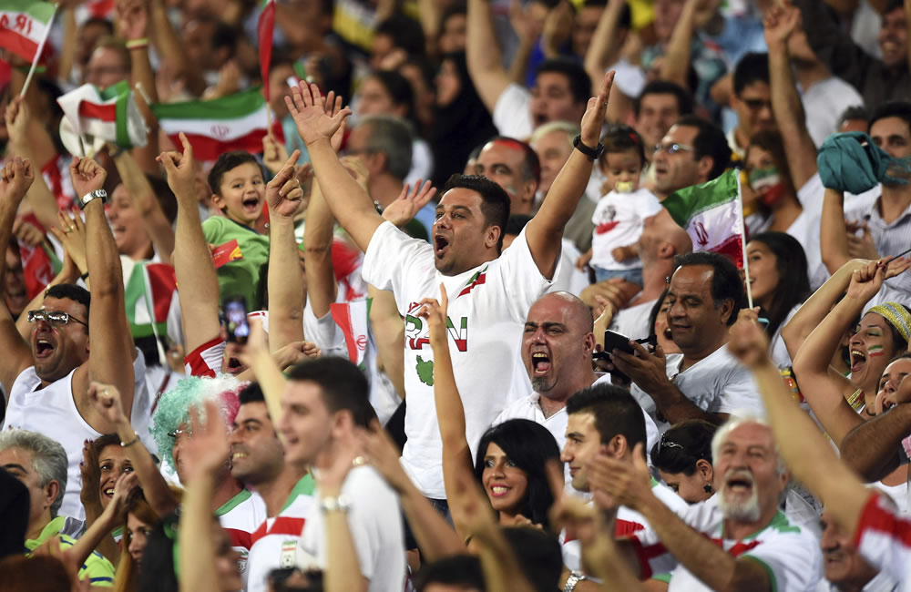 Irán cierra invicto la primera fase al derrotar a Emiratos Árabes Unidos. Foto: EFE