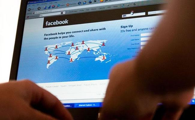 Facebook: El usuario tiene el poder sobre el algoritmo. Foto: EFE