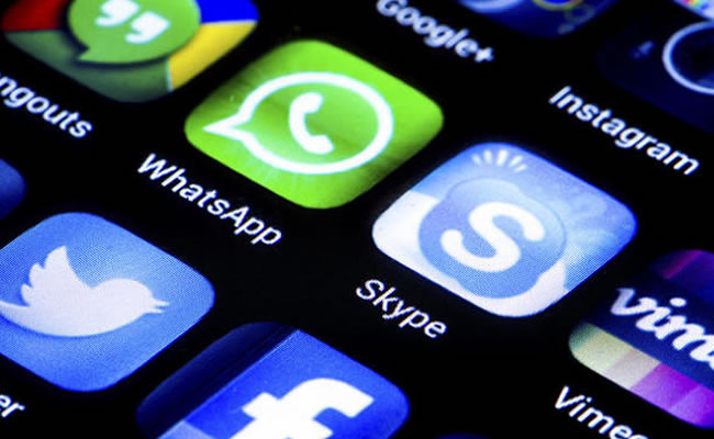 WhatsApp, "Servered" la aplicación que te ayudara a espiar a tu pareja. Foto: EFE