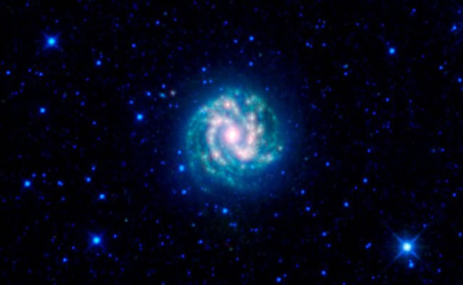 Expertos señalan que el “estrangulamiento” es la causa principal de la muerte galáctica. Foto: EFE