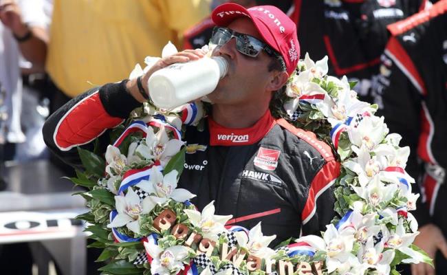 Juan Pablo Montoya con este triunfo siguió liderando la IndyCar. Foto: EFE