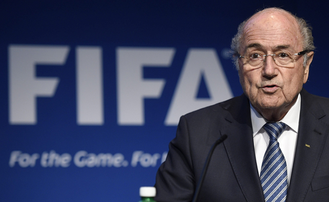 Renunció Joseph Blatter a la presidencia de la FIFA. Foto: EFE