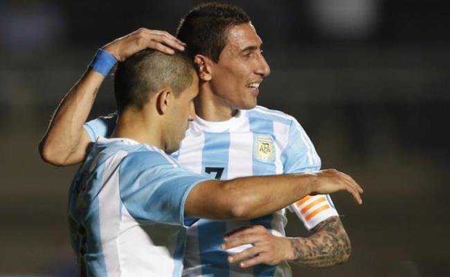 Argentina ganó con tripleta de Agüero y doblete de Di María. Foto: EFE