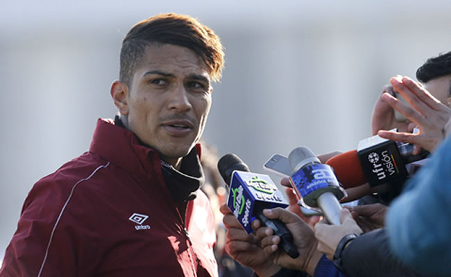 El referente de la Selección Peruana aseguró que enfrentarán a todo el equipo brasilero. Foto: EFE