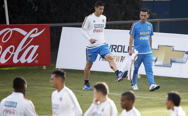 James Rodríguez es duda para enfrentar a Perú en la Copa América. Foto: EFE