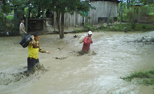 Lluvias dejan unas 450 hectáreas inundadas en varios municipios de Cundinamarca. Foto: EFE