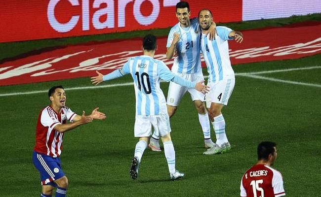 Argentina pasó por encima de Paraguay y ahora jugará la final contra Chile. Foto: EFE