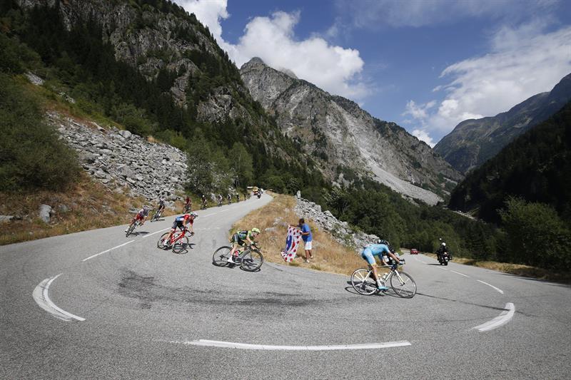 El italiano Nibali conquista la etapa 19 del Tour de Francia. Foto: EFE
