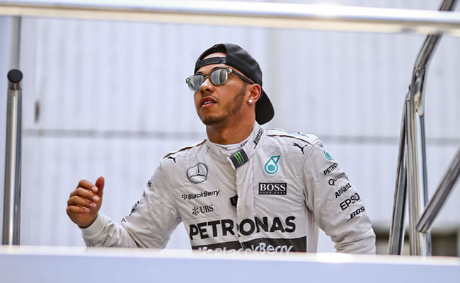 El británico Lewis Hamilton repite mejor tiempo en la segunda sesión de ensayo del Gran Premio de Hungría. Foto: EFE