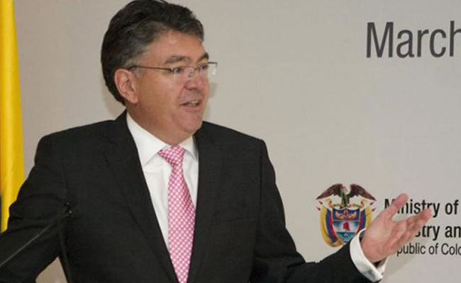Ministro Cárdenas presentará en Londres oportunidades de inversión. Foto: EFE