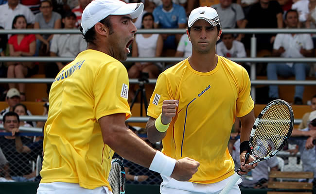 Juan Sebastián Cabal y Robert Farah ganaron el partido de dobles. Foto: EFE