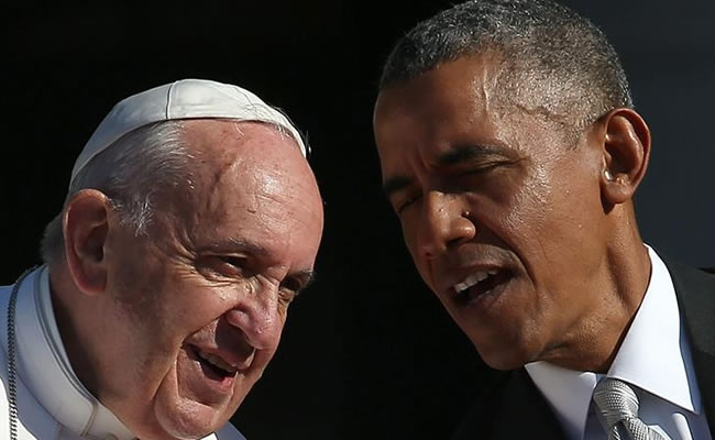 El presidente estadounidense Barack Obama junto al papa Francisco durante la ceremonia de bienvenida en la Casa Blanca, Washington. Foto: EFE