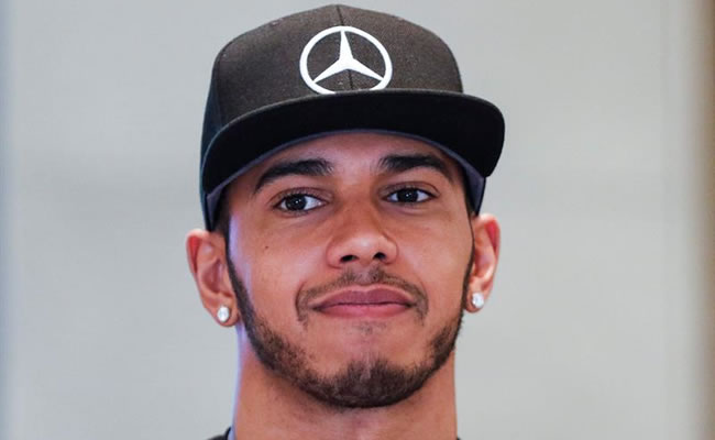 Lewis Hamilton, campeón del mundo por tercera vez. Foto: EFE