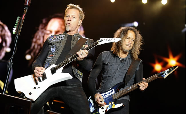James Hetfield y Kirk Hammett, integrantes de Metallica. Foto: EFE