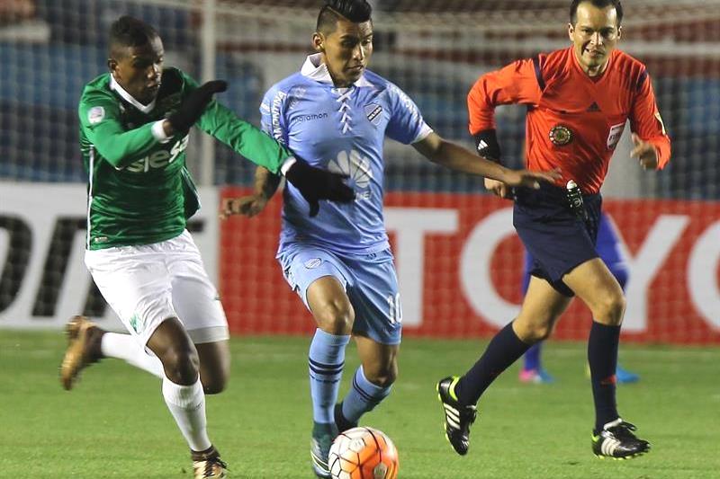Bolívar superó 5-0 al Cali con goles de Arce (4’, 19’ y 79’), Sánchez (41’) y Cardozo (73’). Foto: EFE