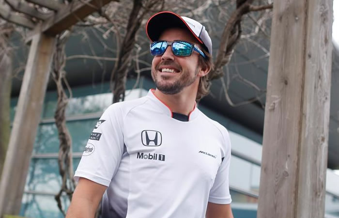 Alonso ya está listo para correr el Gran Premio de China. Foto: EFE