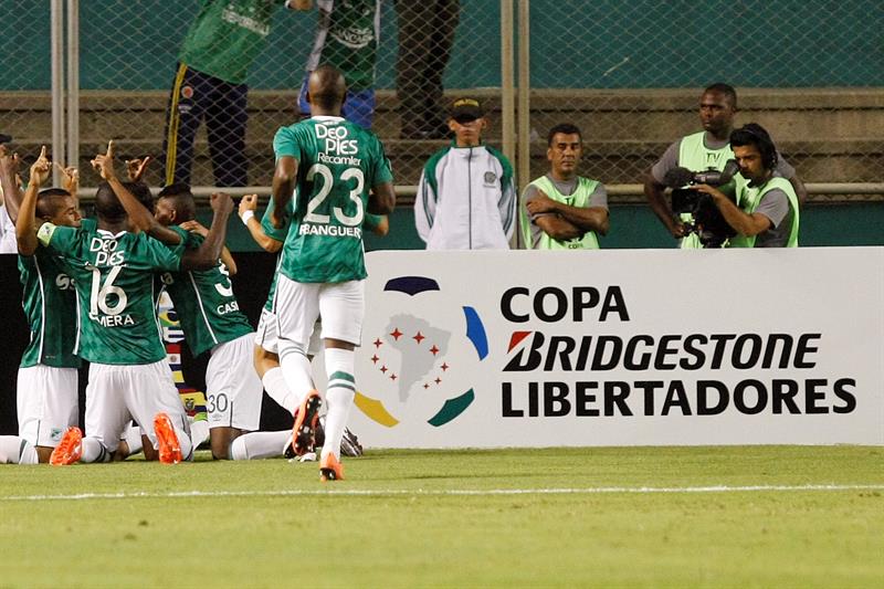 Deportivo Cali empató 1-1 de local con Bolívar de Bolivia y quedó eliminado. Foto: EFE