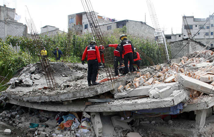 Colombia activa plan de apoyo para ayudar a Ecuador tras el terremoto. Foto: EFE