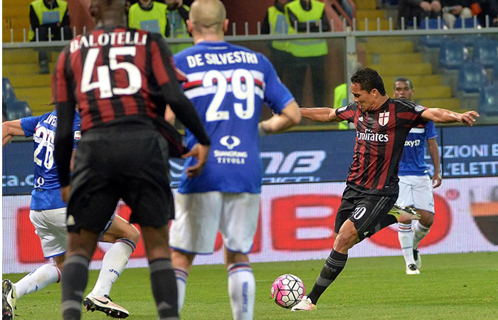 Carlos Bacca le da la victoria al Milán. Foto: EFE