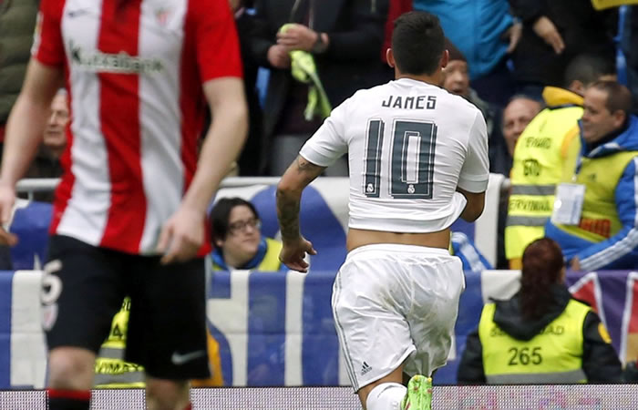 James Rodríguez podría ser titular con el Real Madrid tras la baja del galés Gareth Bale. Foto: EFE