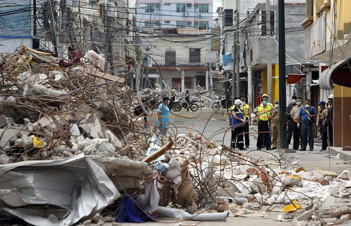 Así quedó Ecuador tras terremoto de 7.8. Foto: EFE